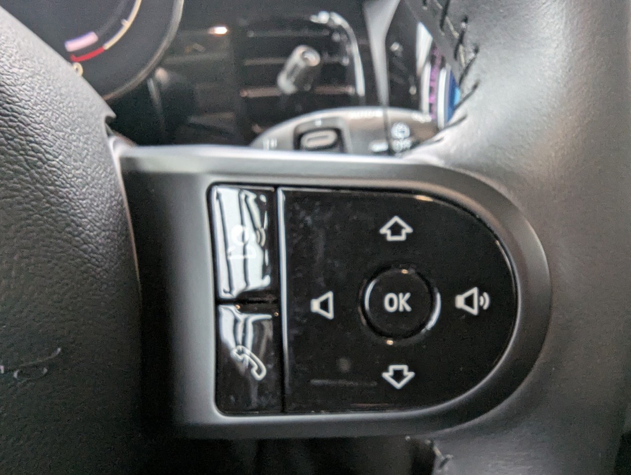 2024 Mini Cooper - Image 13