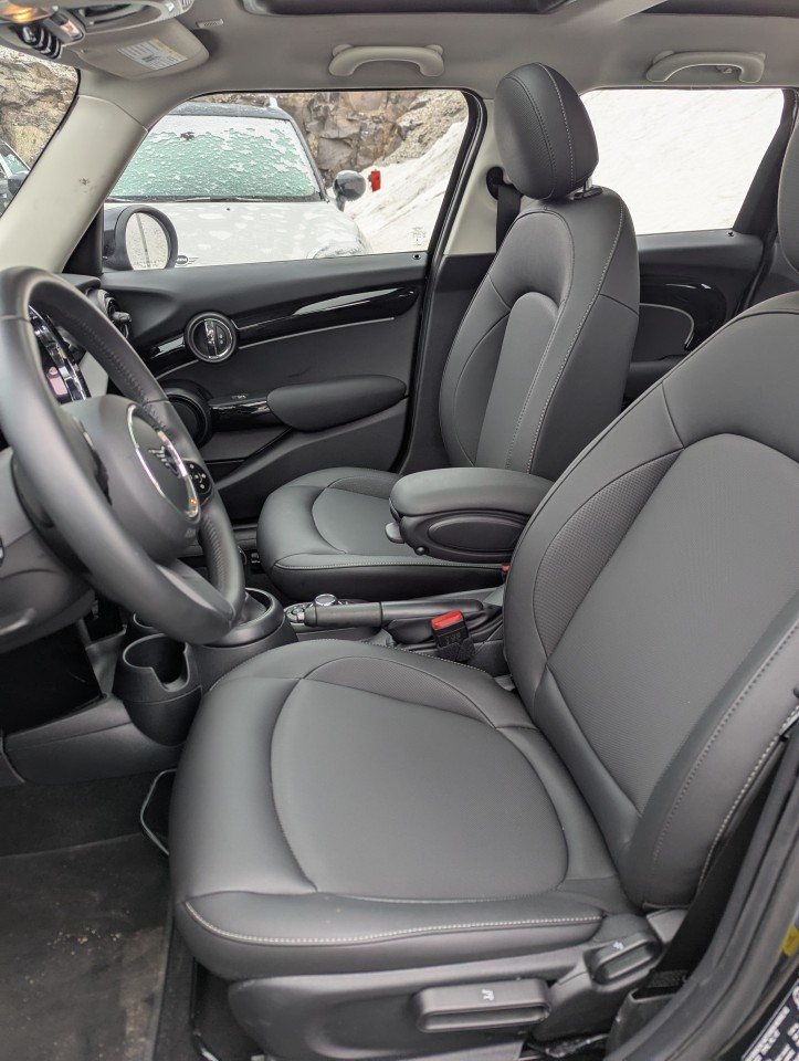 2024 Mini Cooper - Image 18