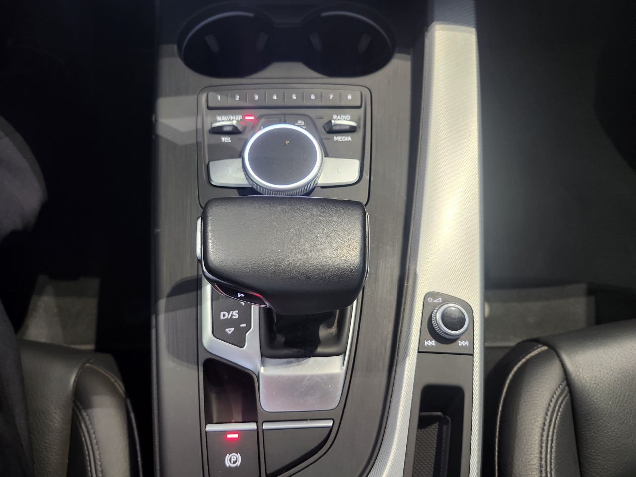 2019 Audi A4 Quattro - Image 18