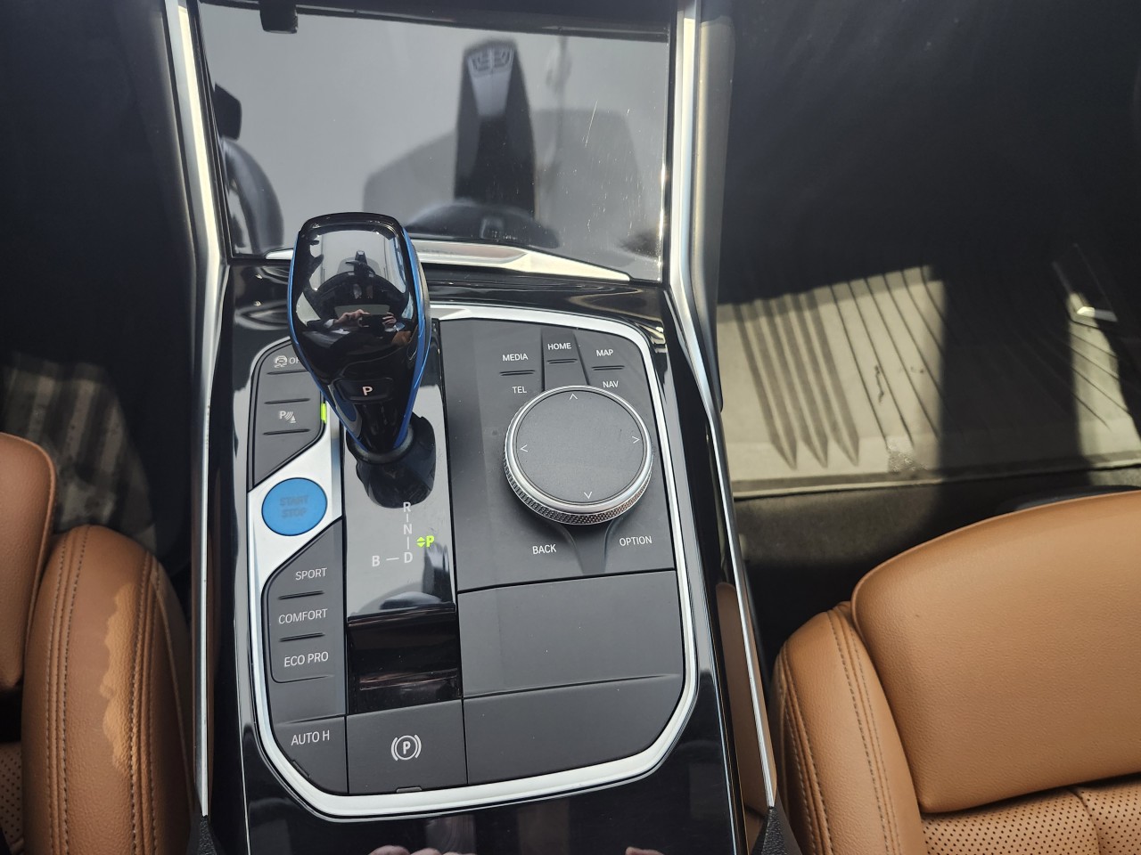 2023 BMW i4 - Image 20