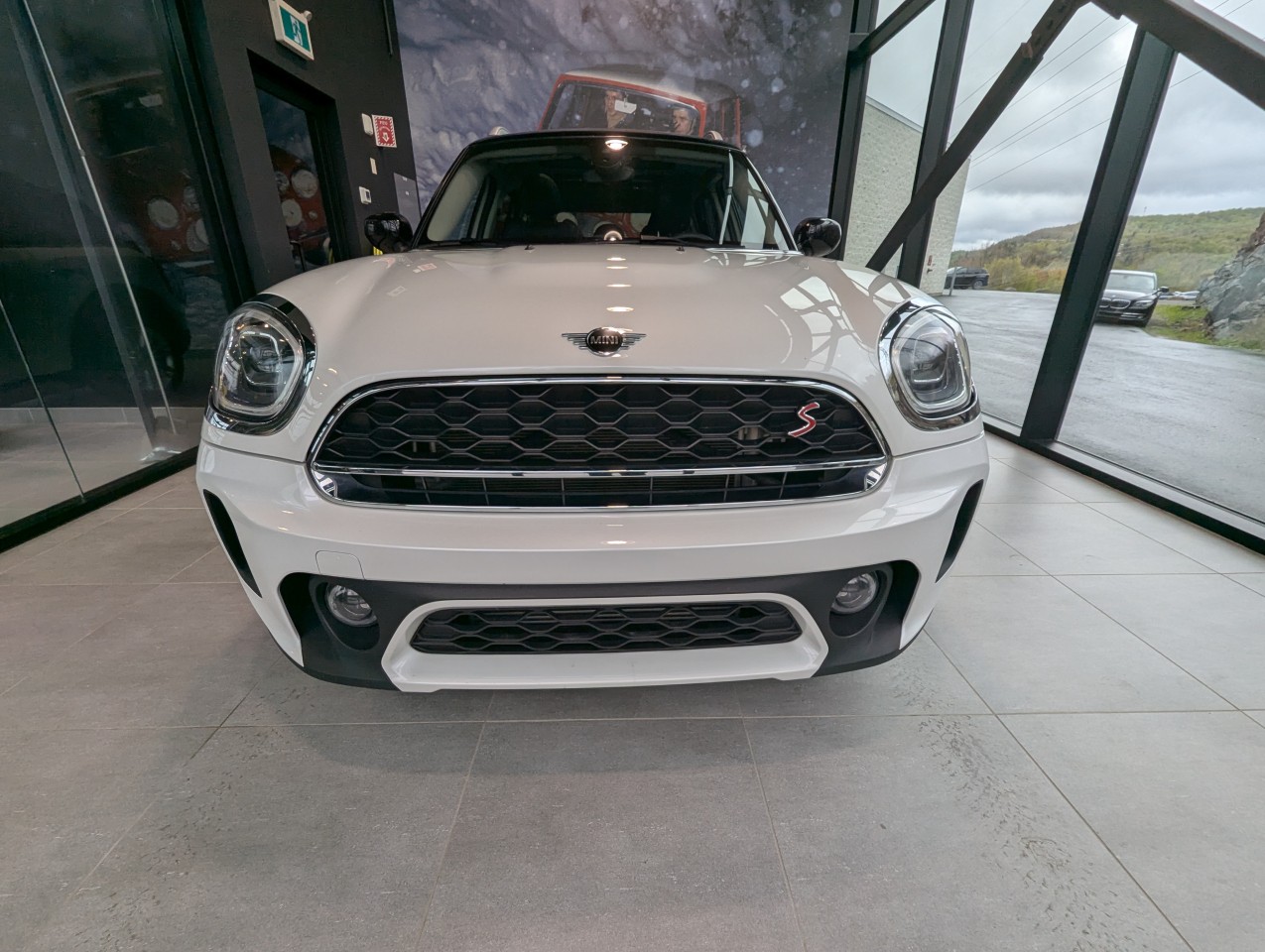 2024 Mini Cooper Countryman - Image 2