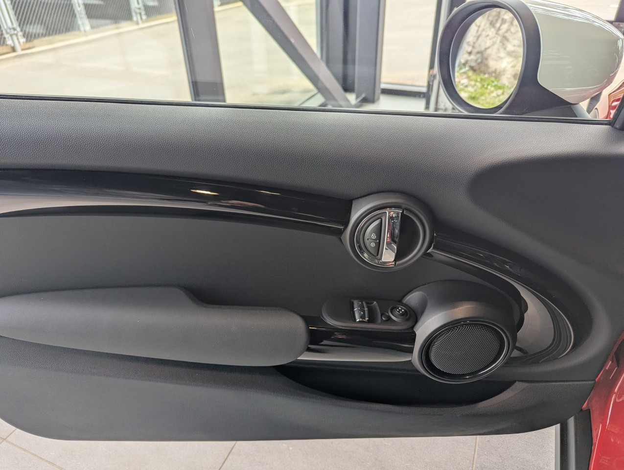 2022 Mini Cooper - Image 12