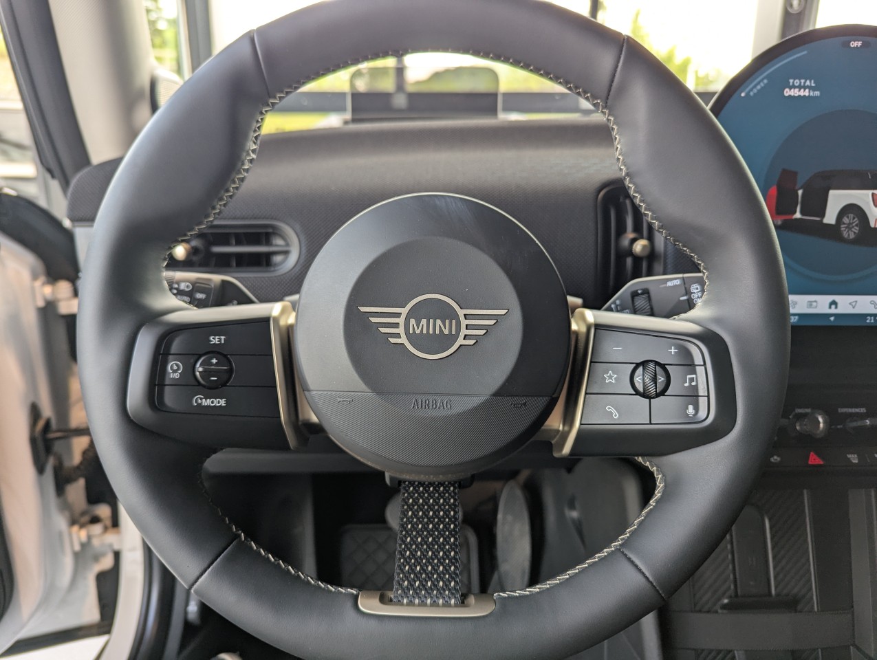 2025 Mini Cooper - Image 15