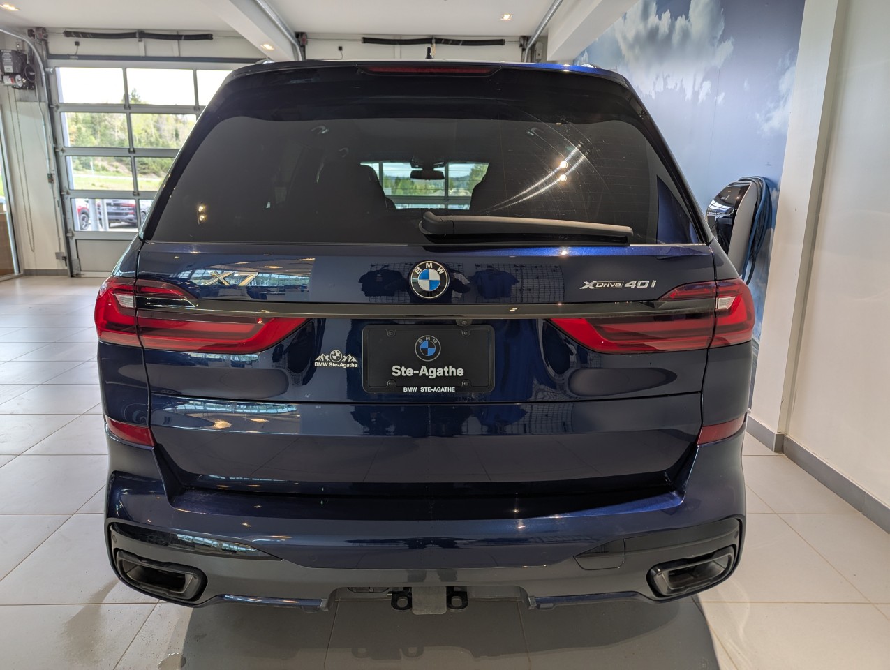 2022 BMW X7 - Image 5