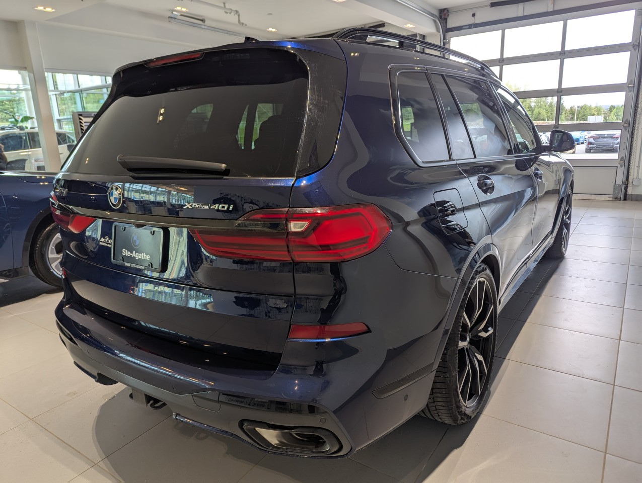 2022 BMW X7 - Image 6