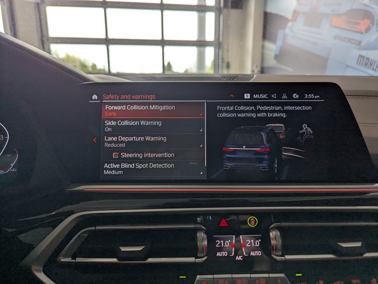 2022 BMW X7 - Image 27