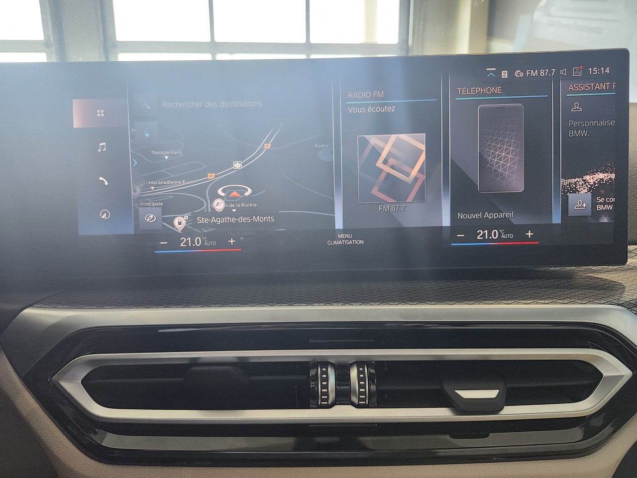 2023 BMW i4 - Image 19