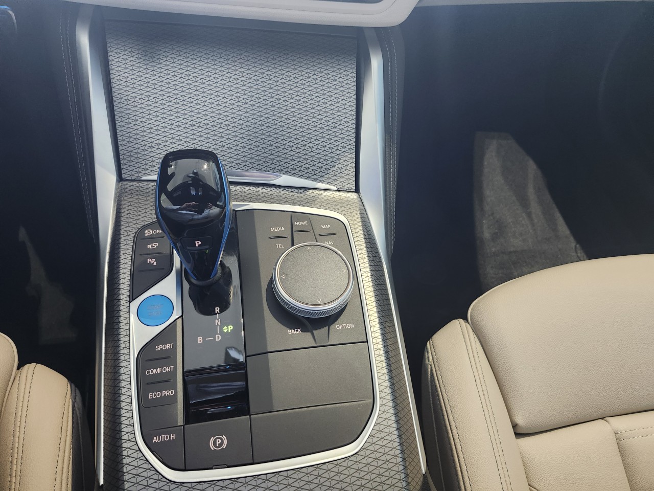 2023 BMW i4 - Image 20