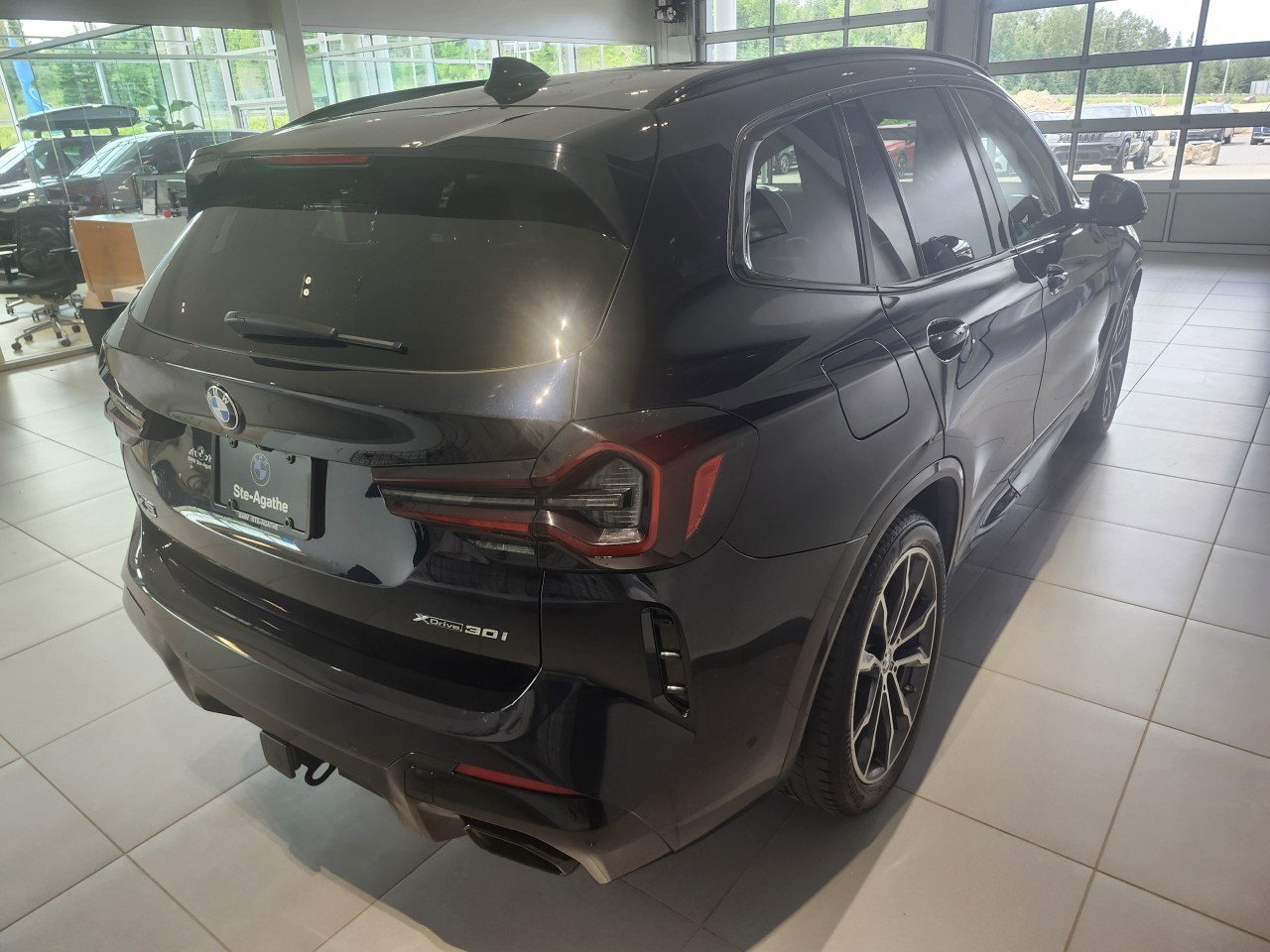 2023 BMW X3 - Image 8