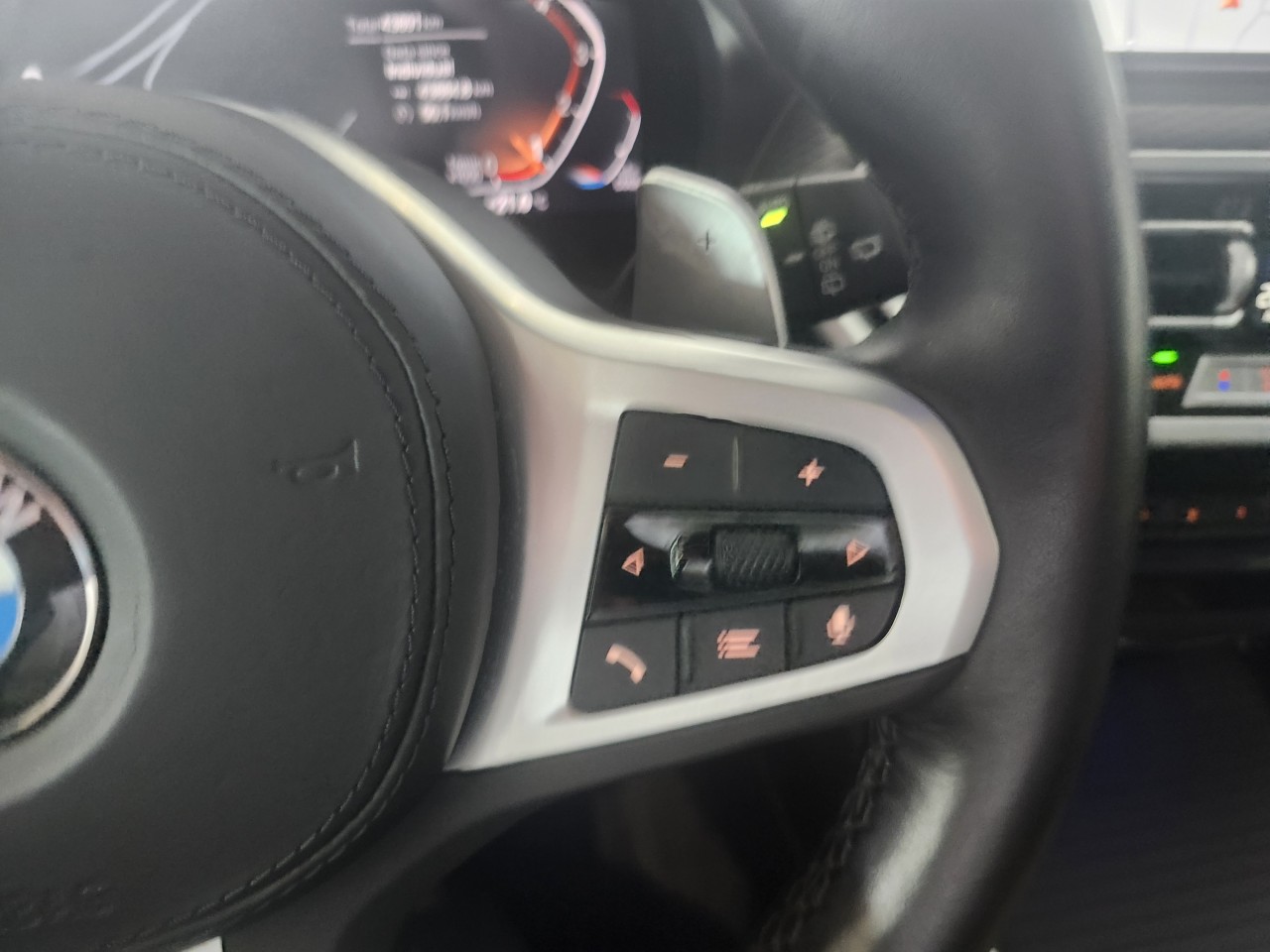 2023 BMW X3 - Image 16