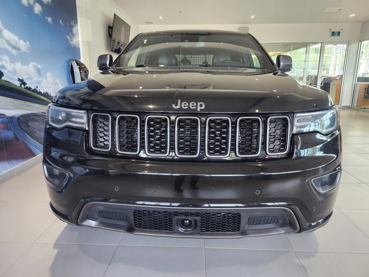 2021 Jeep Grand Cherokee - Image 10