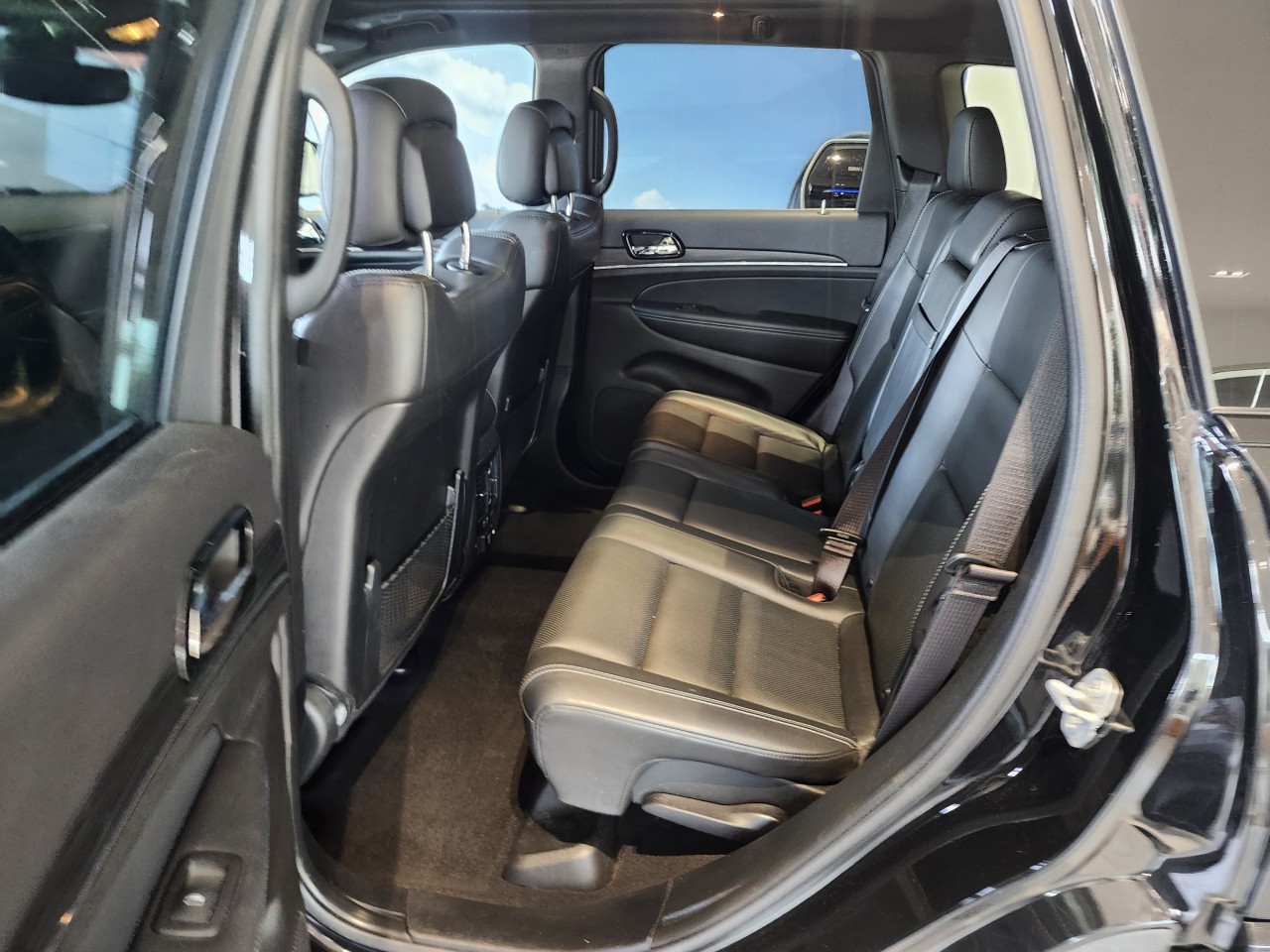 2021 Jeep Grand Cherokee - Image 13