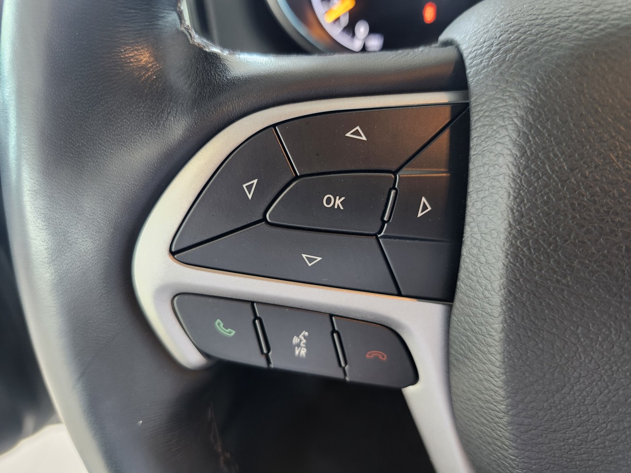 2021 Jeep Grand Cherokee - Image 15