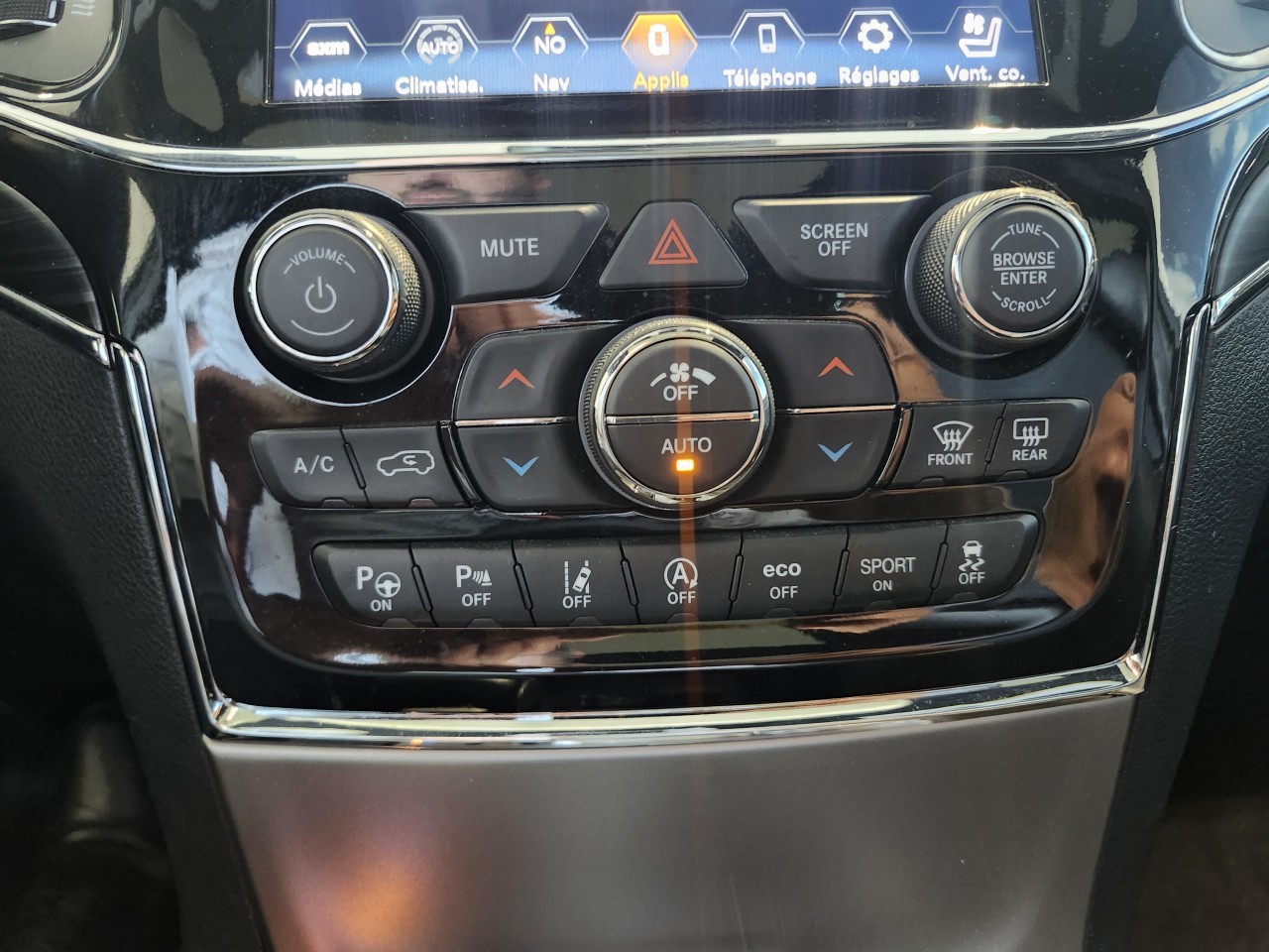 2021 Jeep Grand Cherokee - Image 20