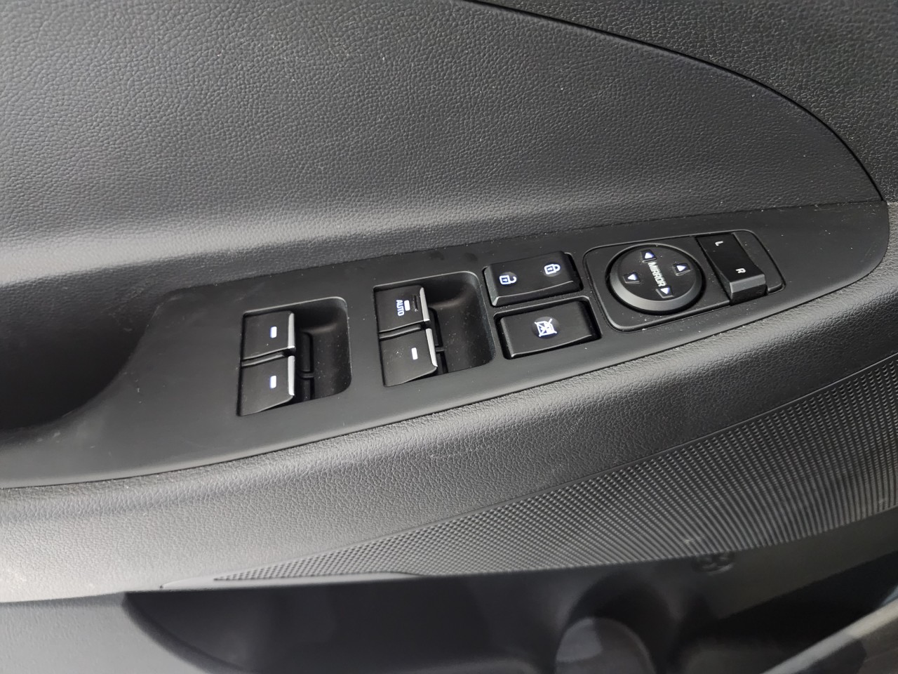 2021 Hyundai Tucson - Image 24