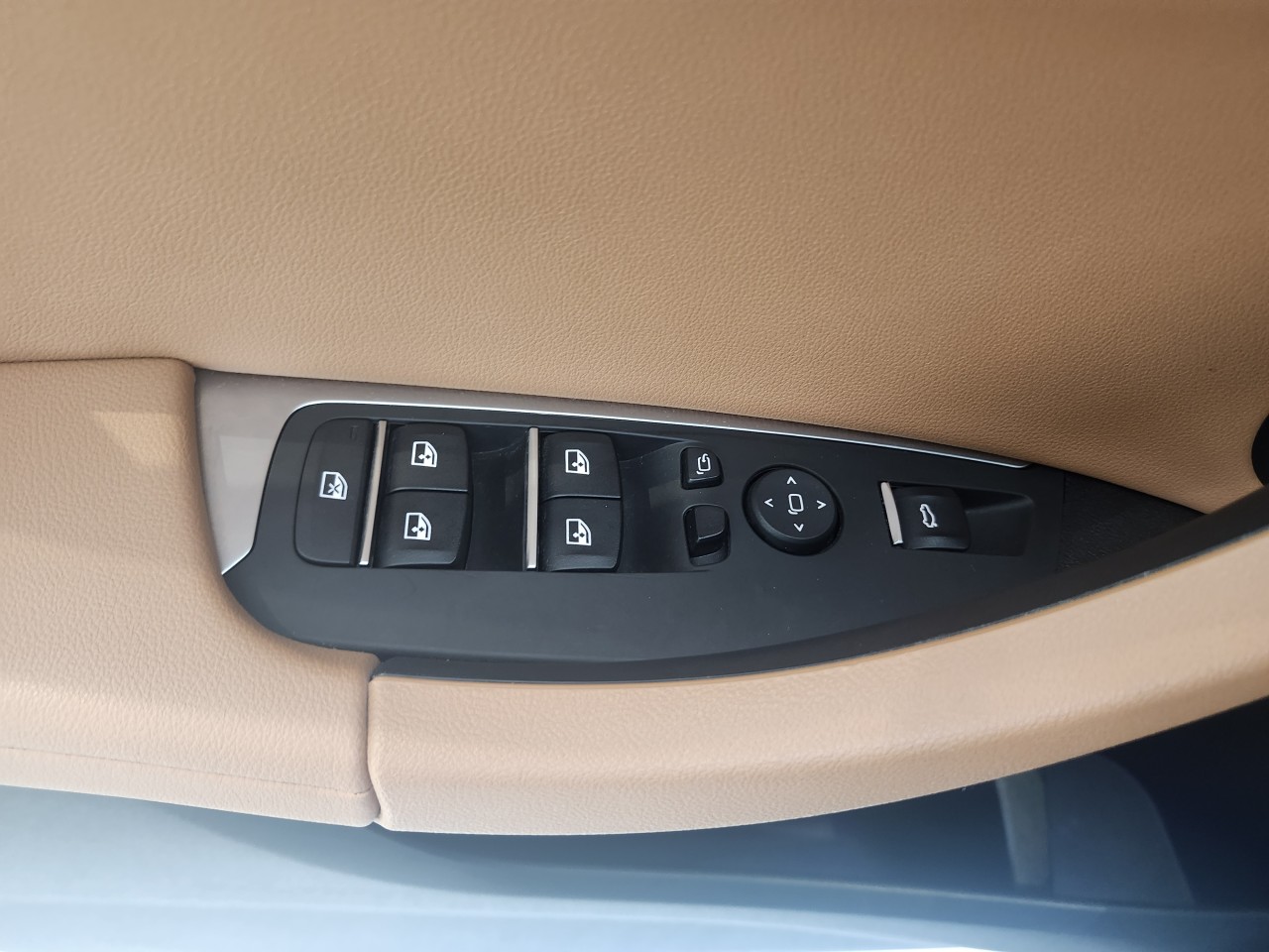 2022 BMW X3 - Image 23