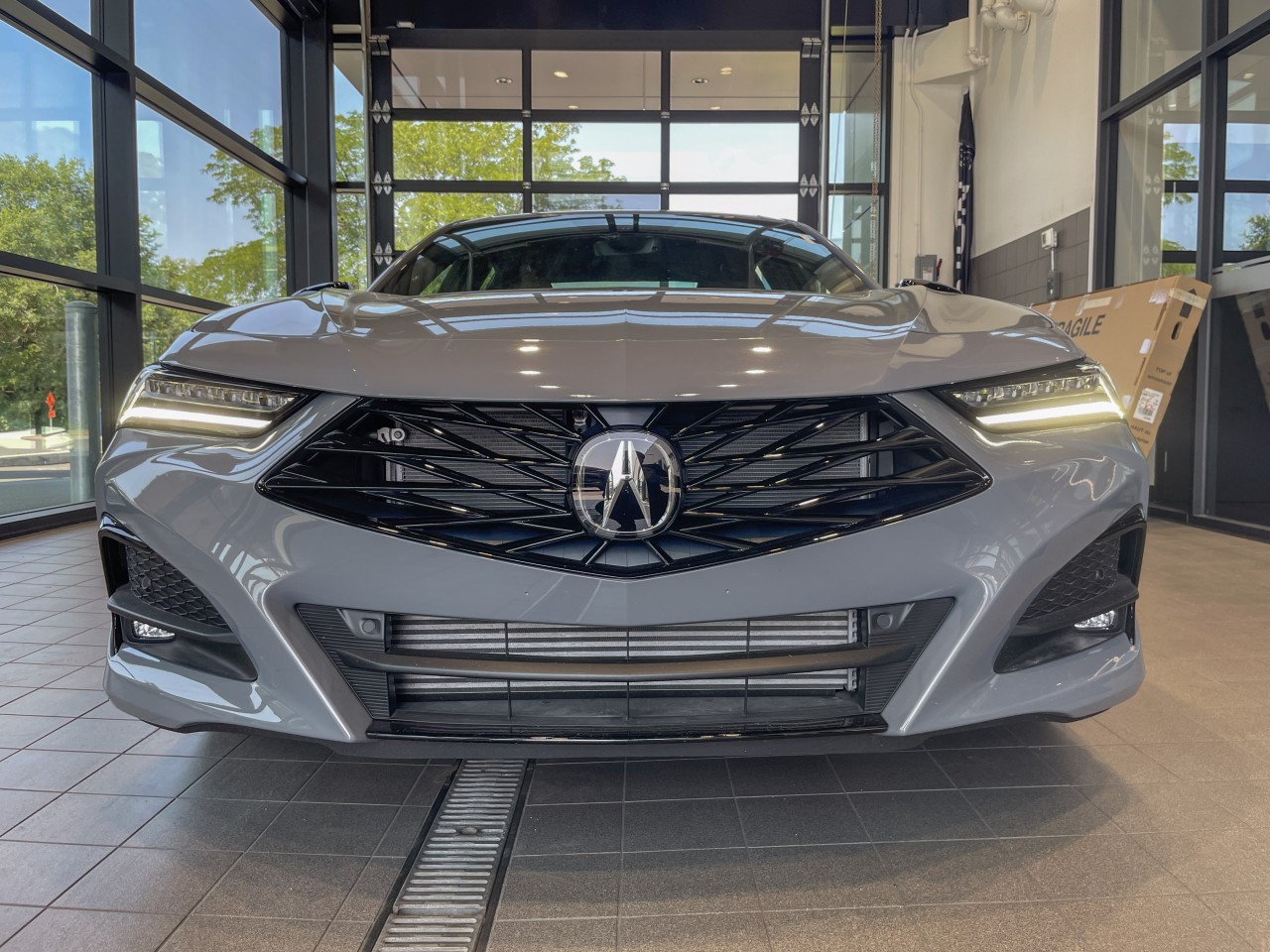 2025 Acura TLX - Image 3