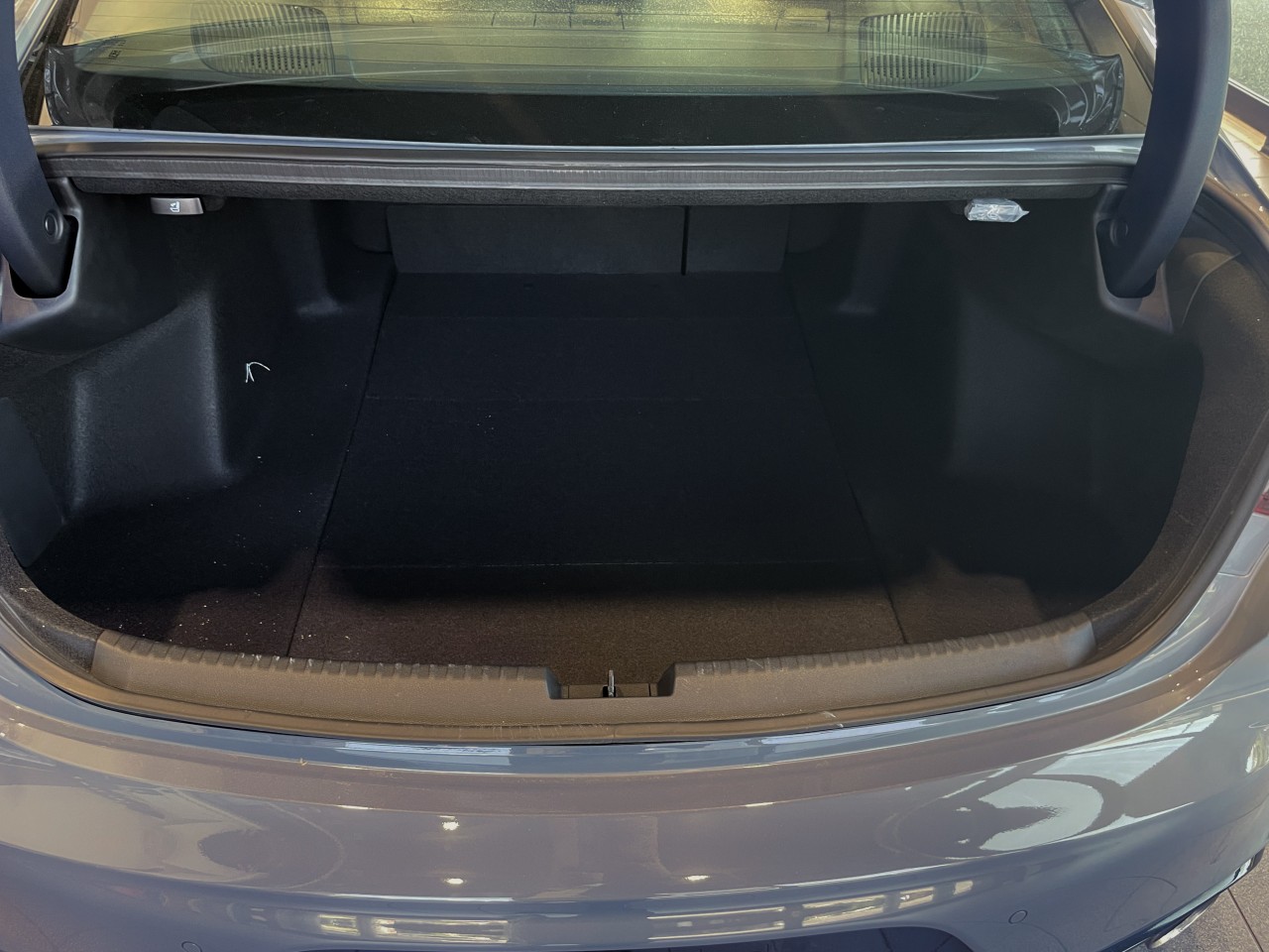 2025 Acura TLX - Image 17