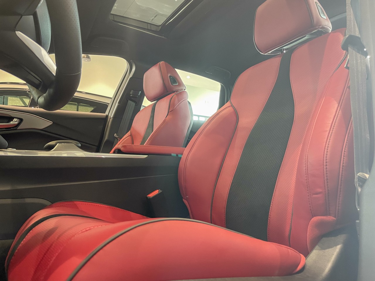 2025 Acura TLX - Image 8