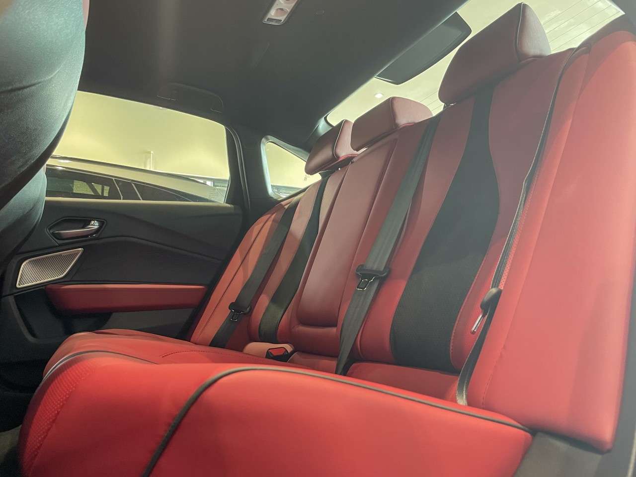 2025 Acura TLX - Image 9