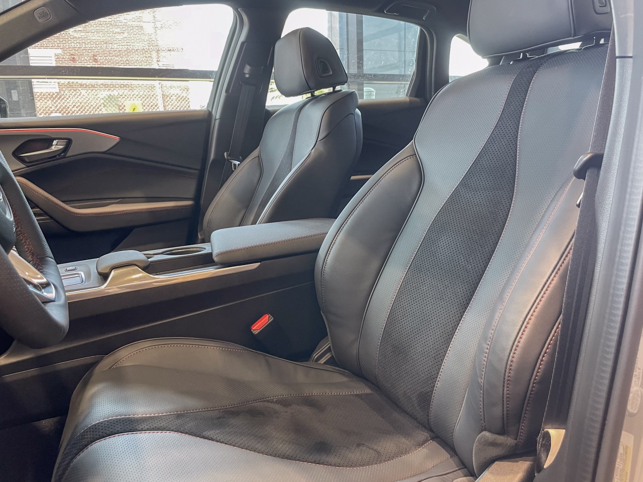 2025 Acura TLX - Image 11