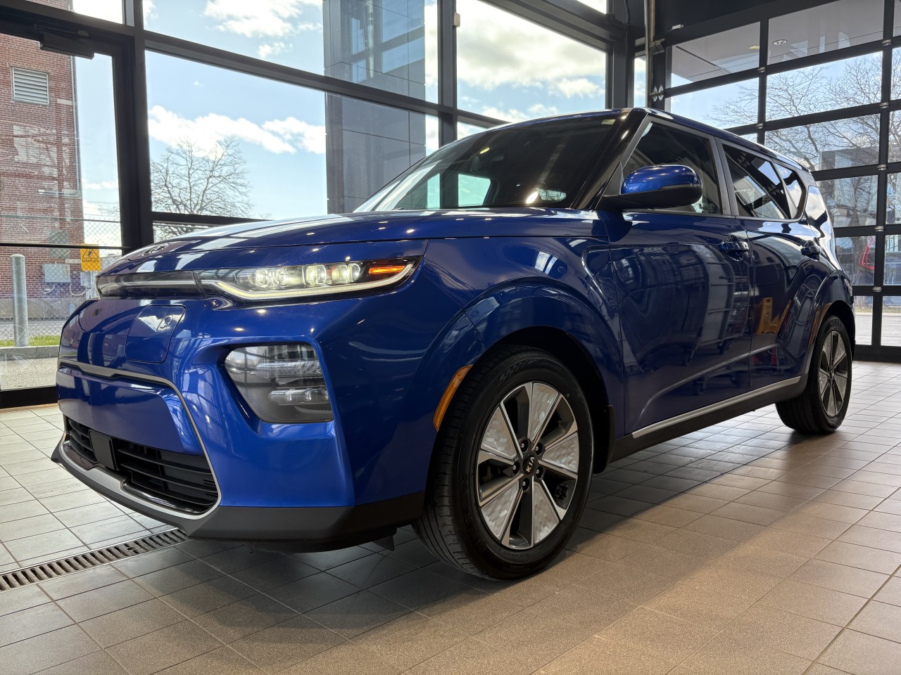 2021 Kia Soul EV - Image 2