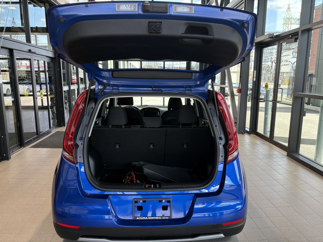 2021 Kia Soul EV - Image 10