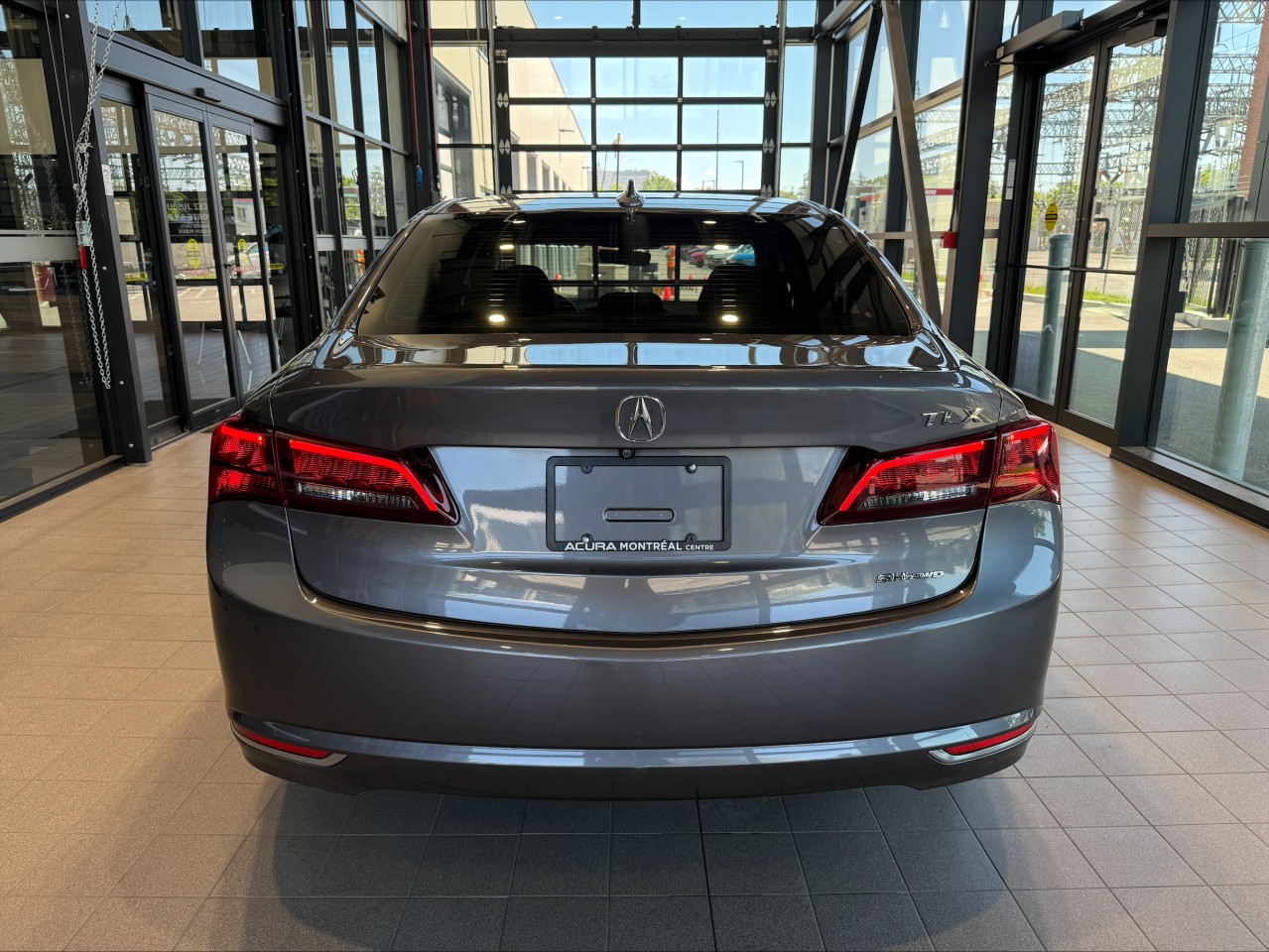 2017 Acura TLX - Image 5