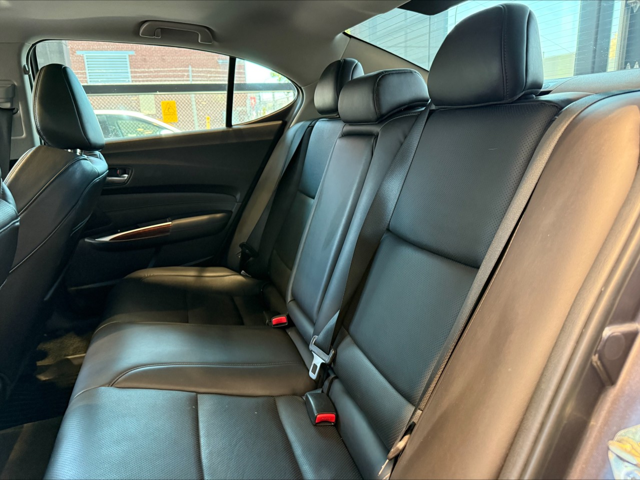 2017 Acura TLX - Image 9
