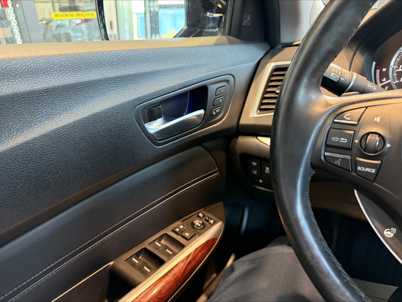 2017 Acura TLX - Image 18