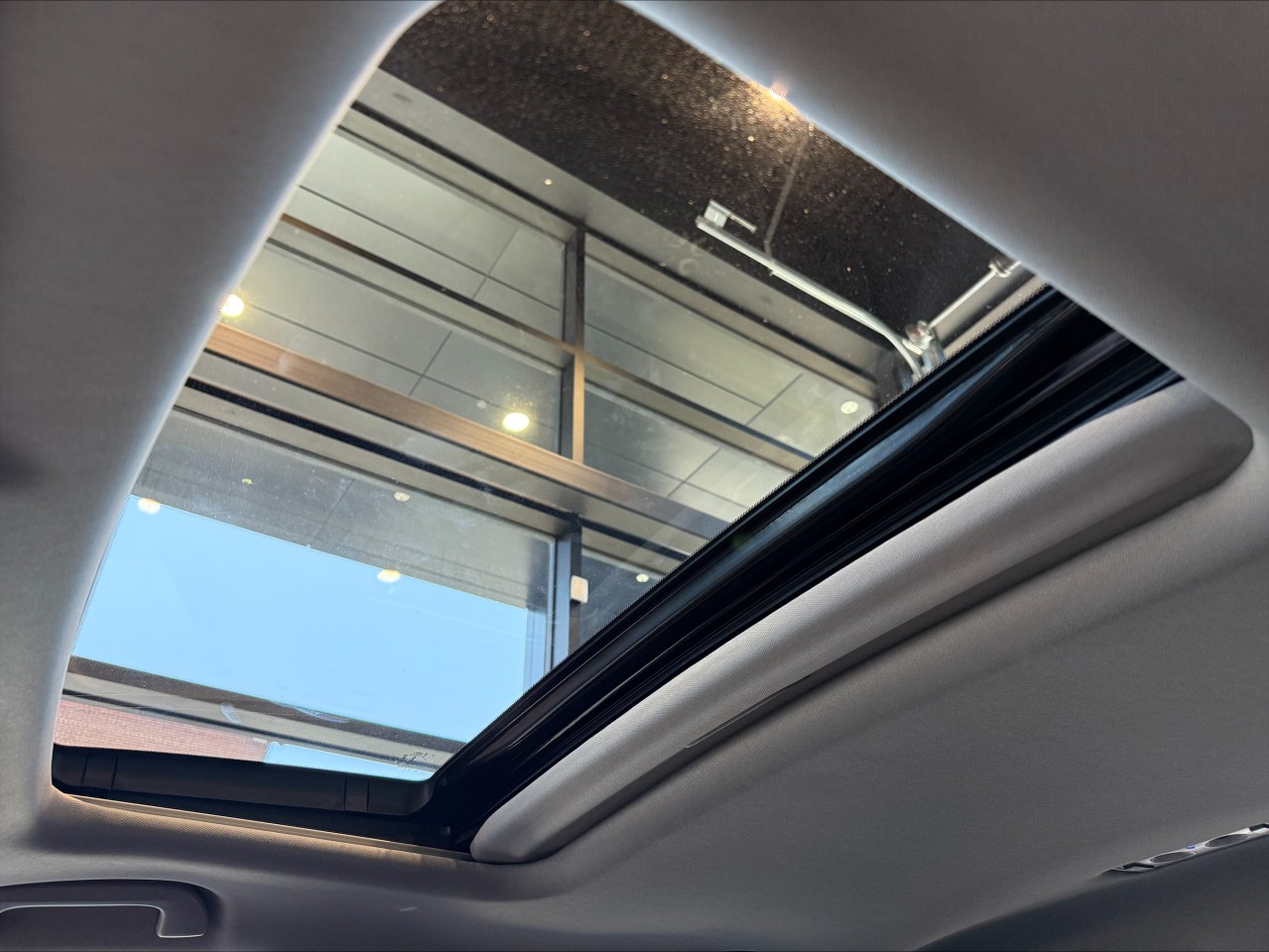 2017 Acura TLX - Image 21