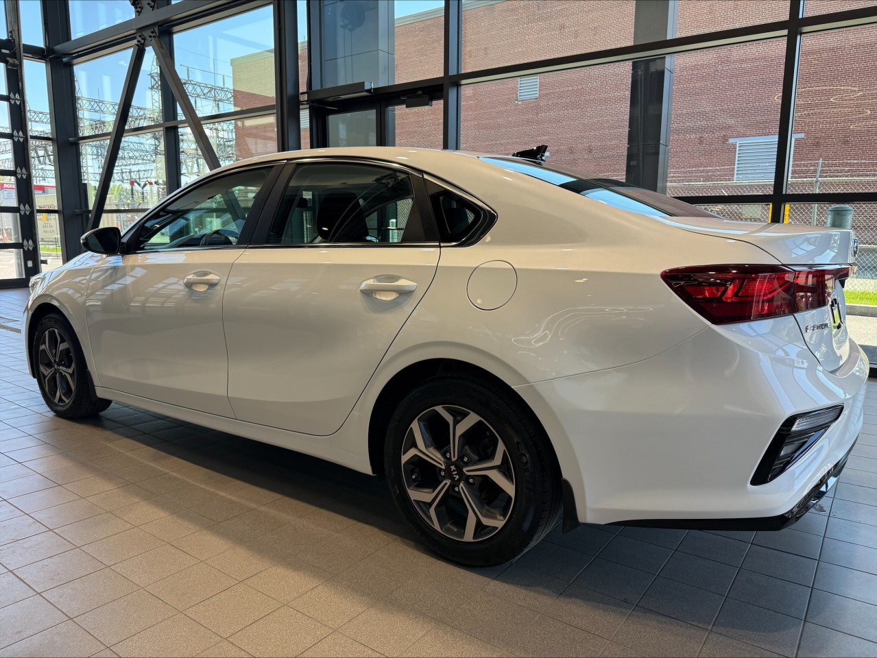 2020 Kia Forte - Image 4