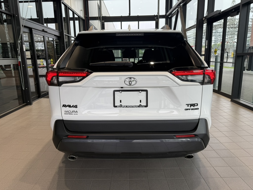 2021 Toyota RAV4 - Image 5
