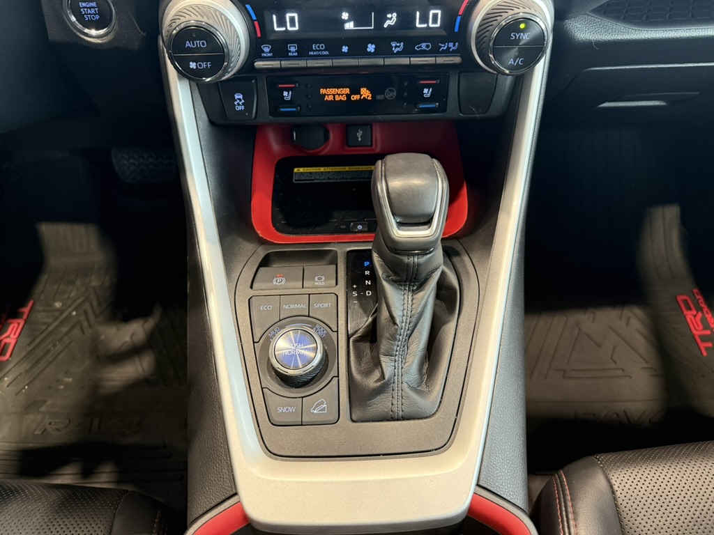 2021 Toyota RAV4 - Image 17