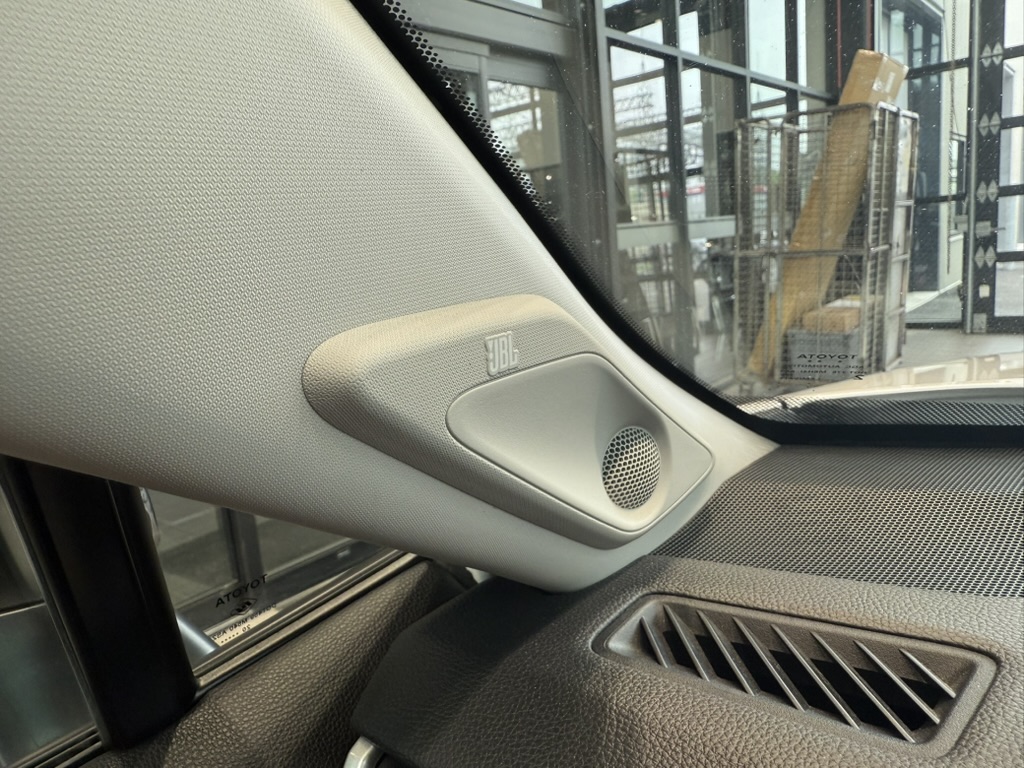 2021 Toyota RAV4 - Image 24