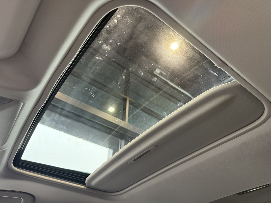 2021 Toyota RAV4 - Image 25