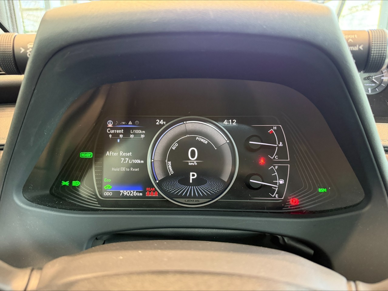 2021 Lexus UX250h - Image 15