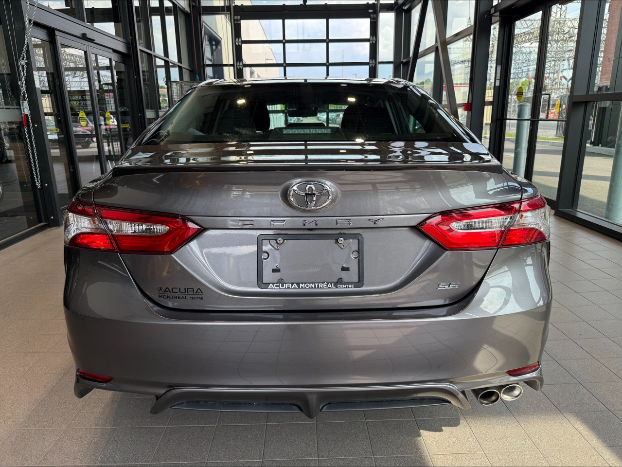 2019 Toyota Camry - Image 5