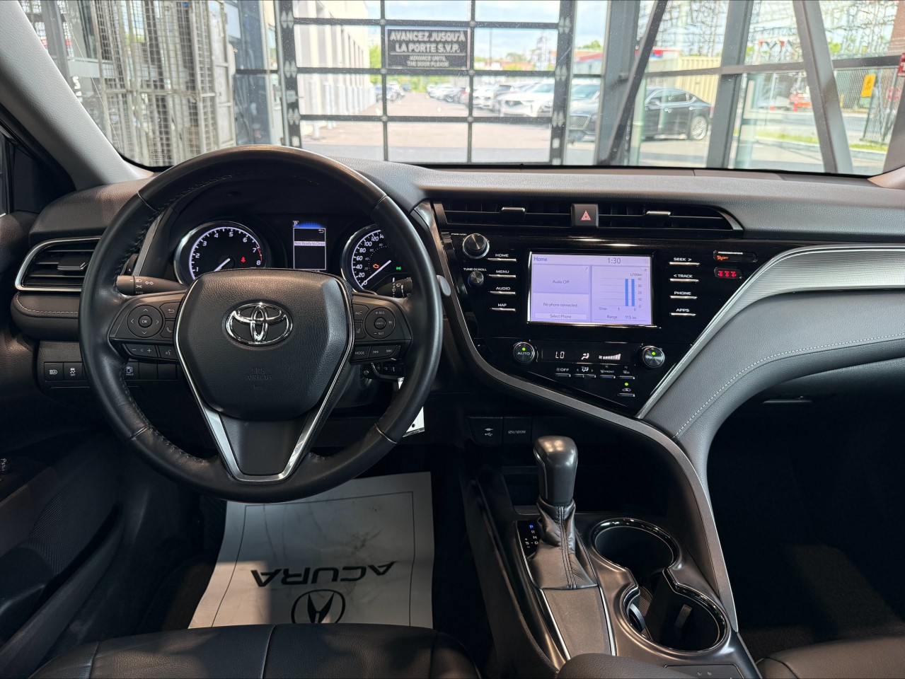 2019 Toyota Camry - Image 11