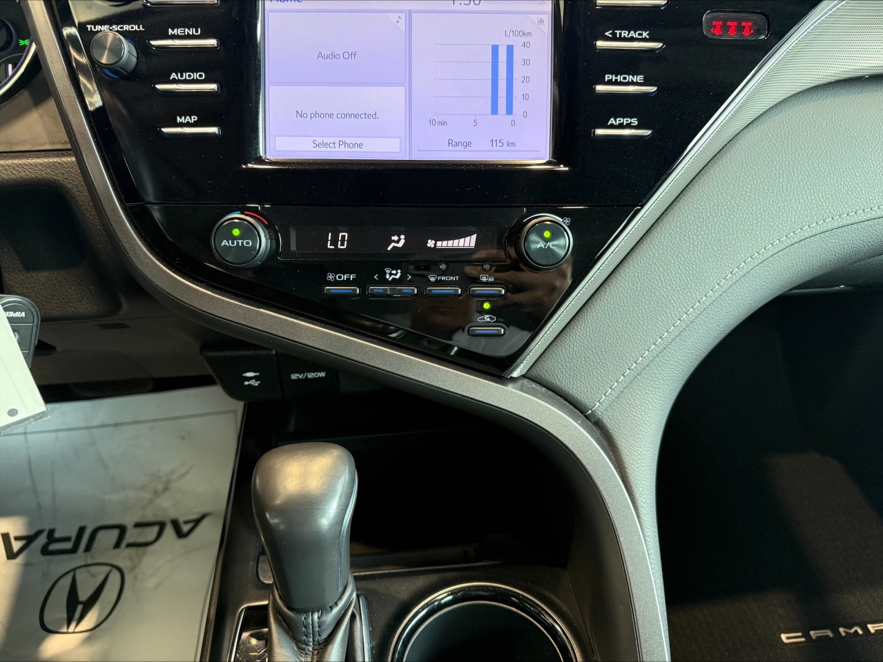 2019 Toyota Camry - Image 13