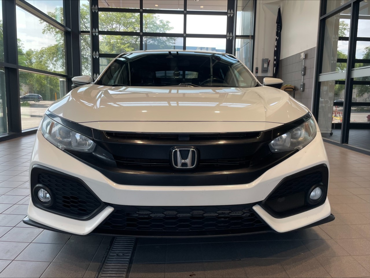 2019 Honda Civic - Image 2