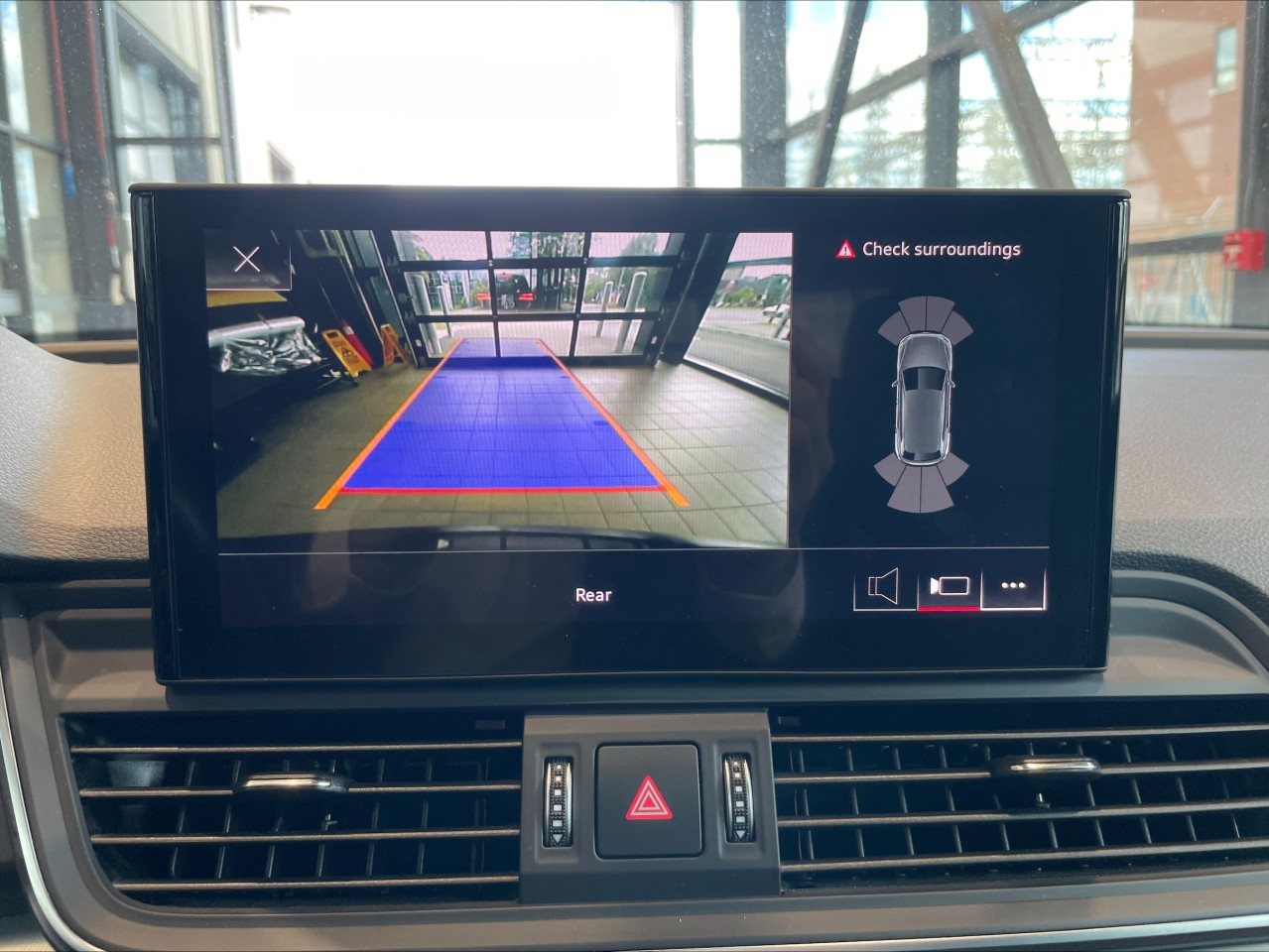 2021 Audi Q5 - Image 12