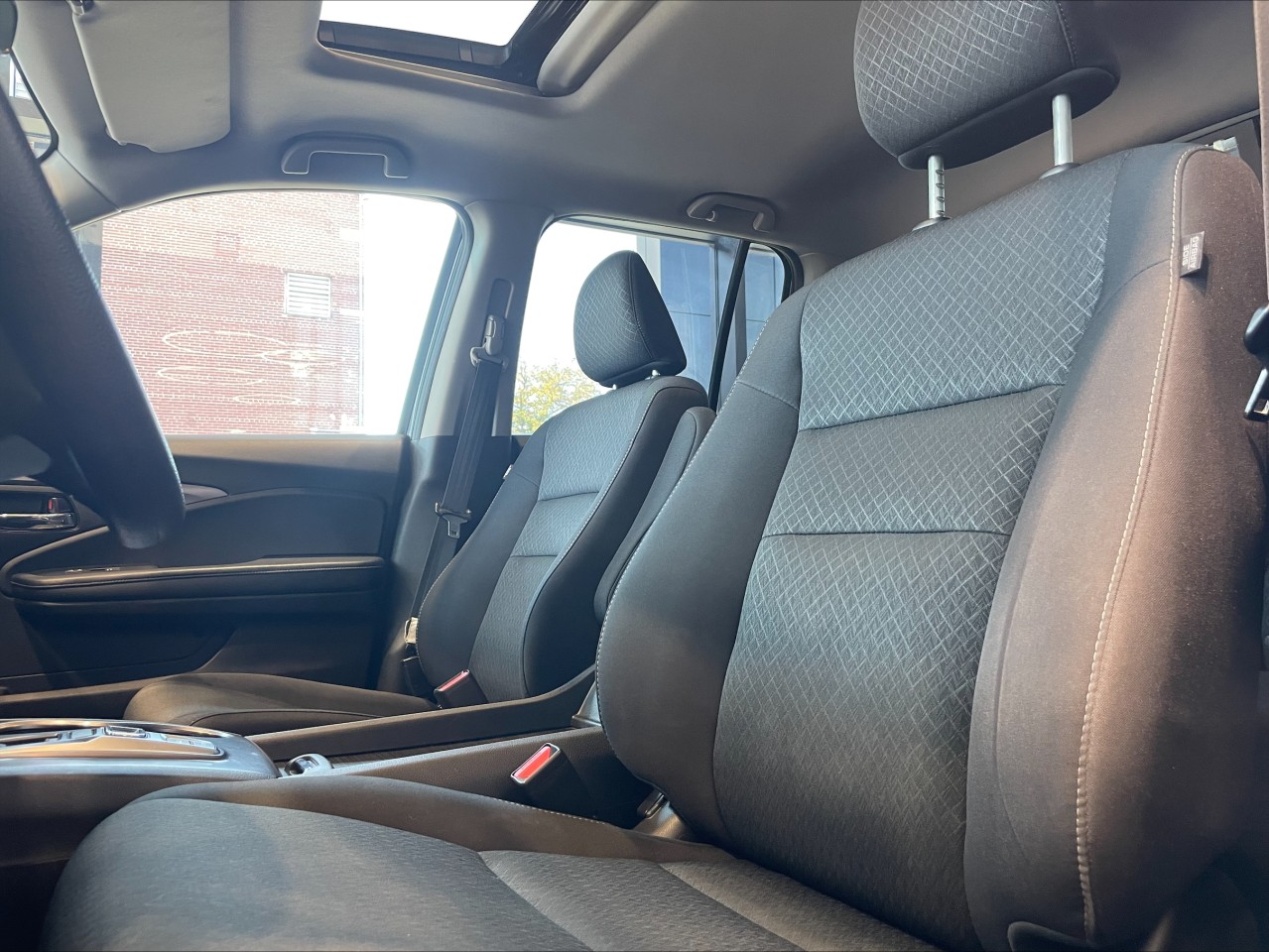 2020 Honda Ridgeline - Image 8