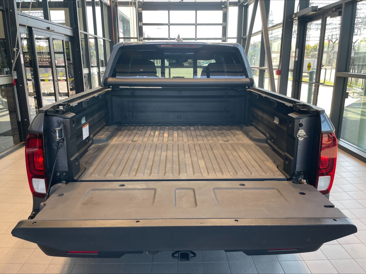 2020 Honda Ridgeline - Image 19