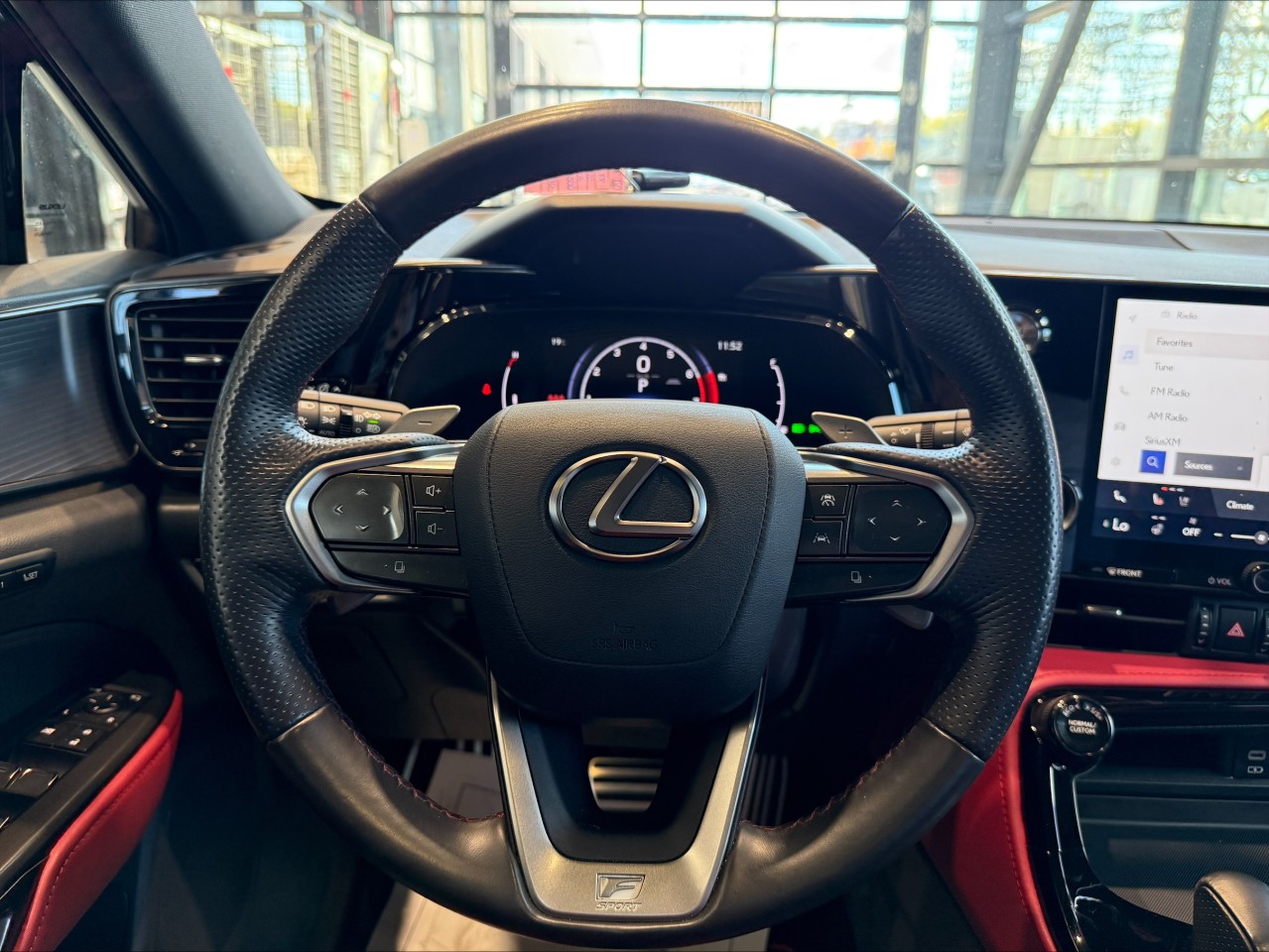 2022 Lexus NX350 - Image 12