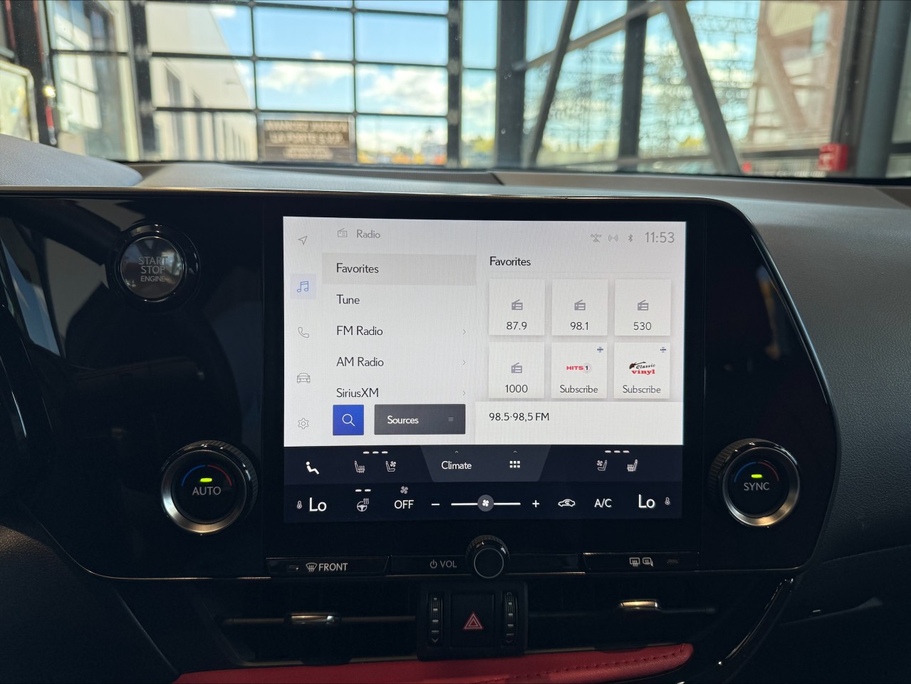 2022 Lexus NX350 - Image 13