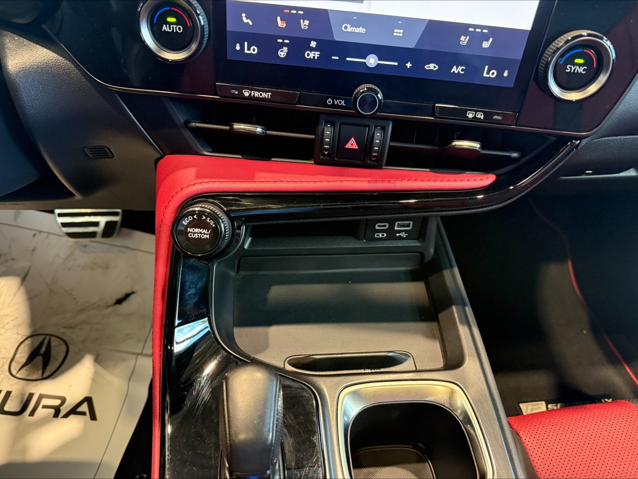 2022 Lexus NX350 - Image 15