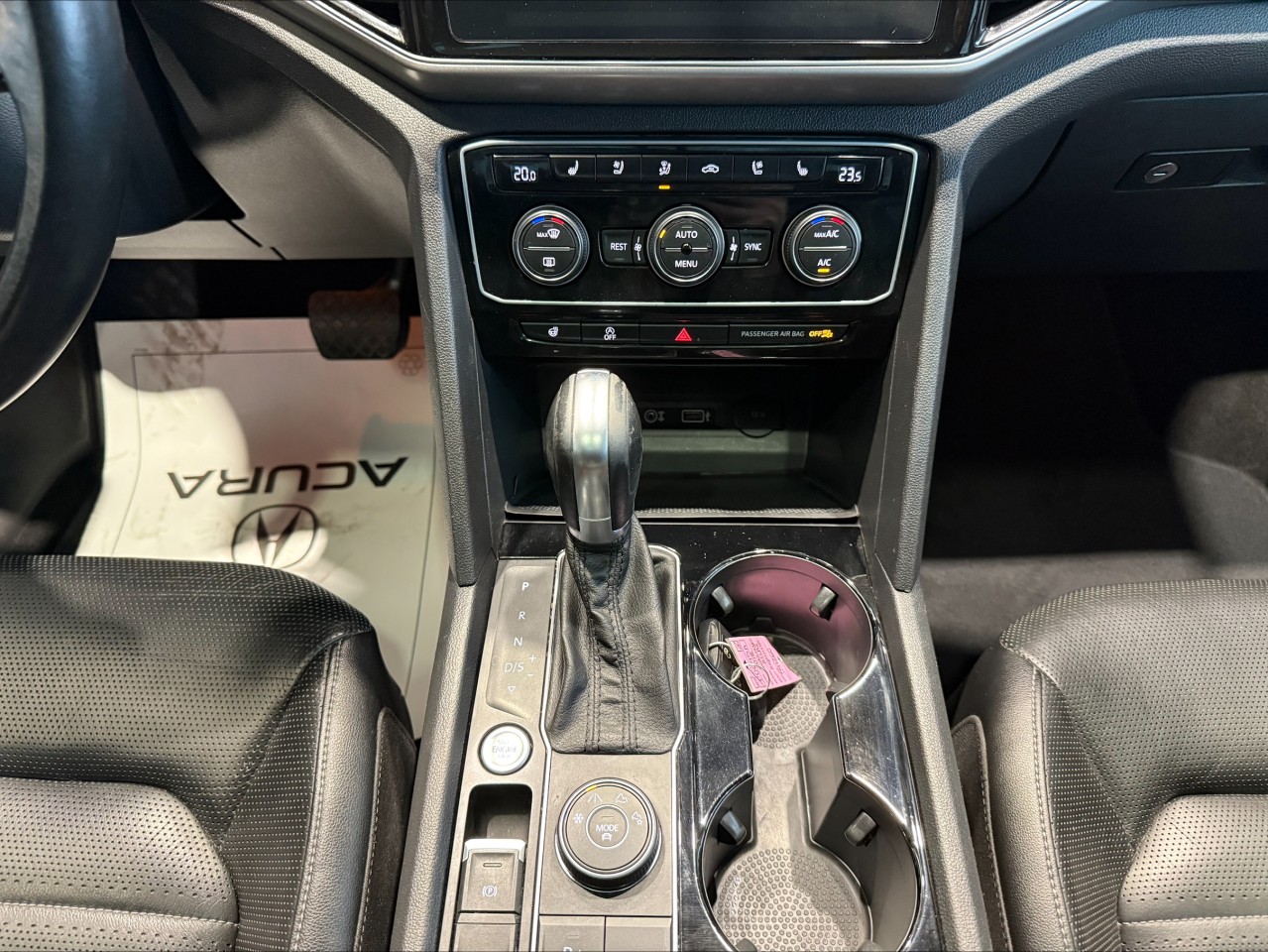 2018 Volkswagen Atlas - Image 15