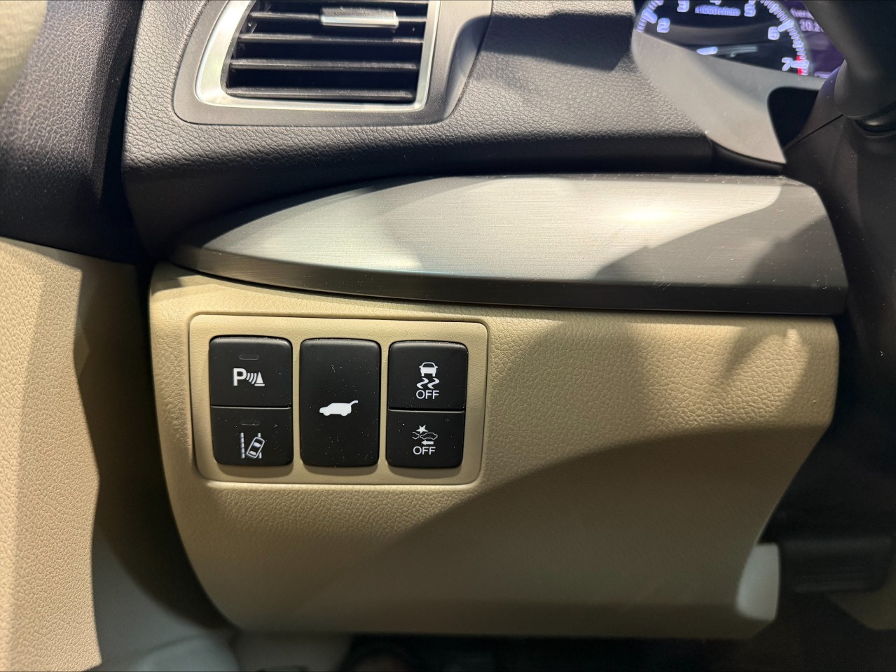 2018 Acura RDX - Image 20