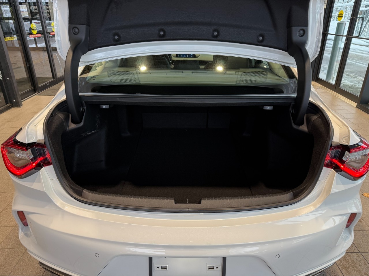 2021 Acura TLX - Image 22